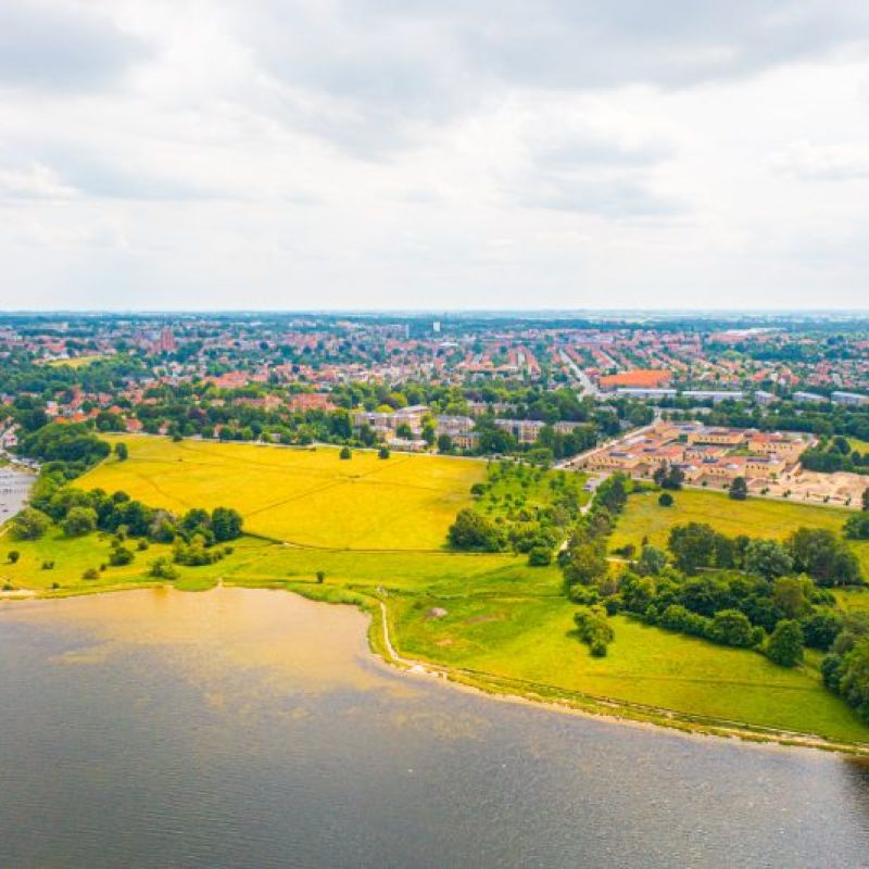 Sct. Hans i Roskilde set fra vandsiden